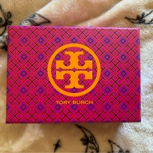 Tory Burch gift box for gift card